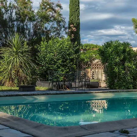 Guest house The Rhone Retreat *
